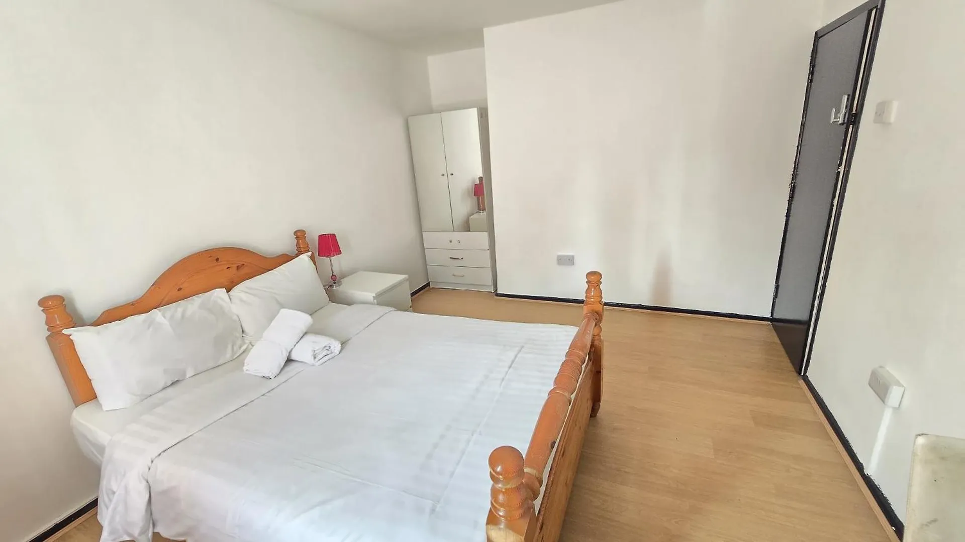 Canary Wharf Stay London 0*,  United Kingdom